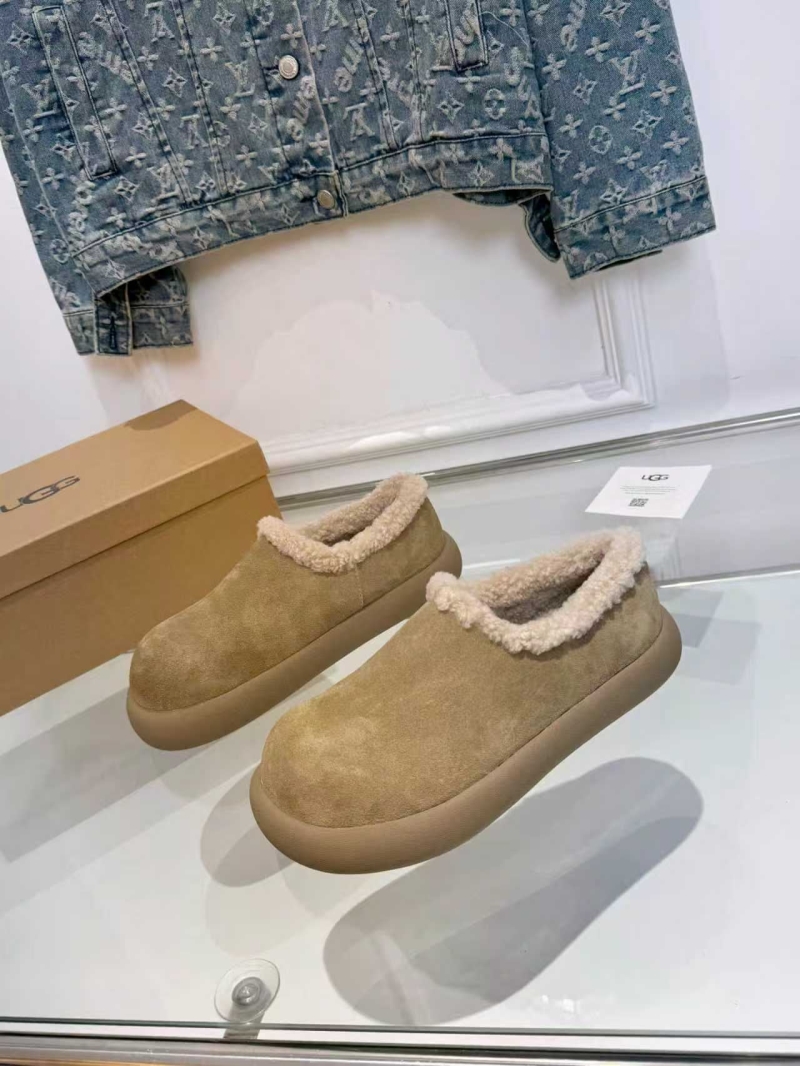 Ugg Flat Shoes